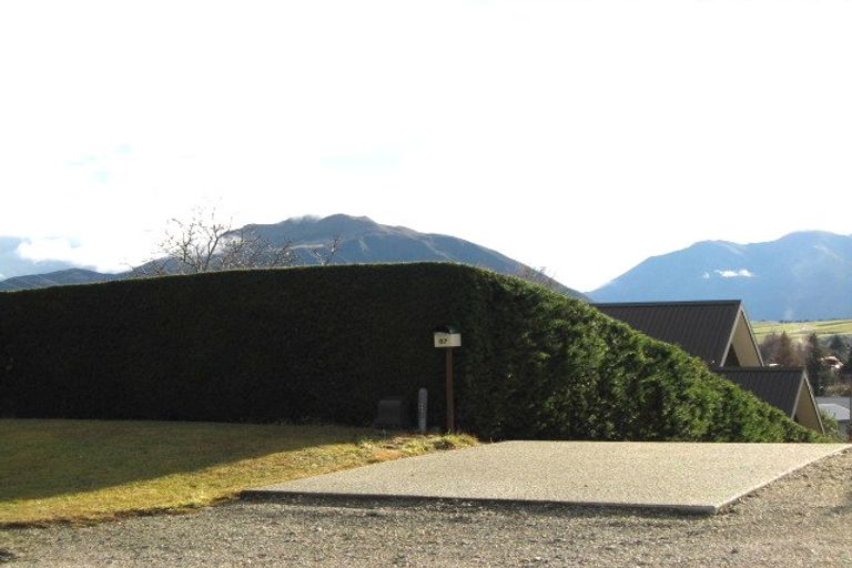 Photo of property in 87 Manuka Crescent, Wanaka, 9305