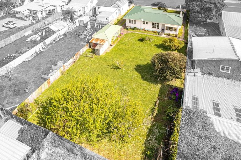 Photo of property in 114 Harrison Street, Whanganui, 4500