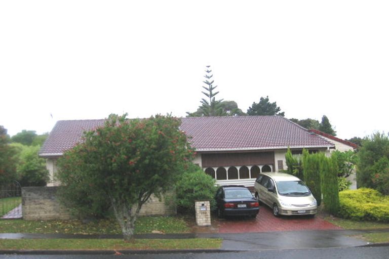 Photo of property in 108 Chelsea View Drive, Chatswood, Auckland, 0626