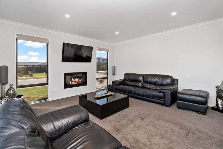 Photo of property in 10 Beak Street, Rolleston, 7615