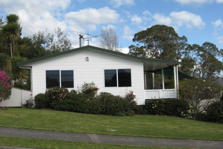 Photo of property in 21 Te Arawa Place, Welcome Bay, Tauranga, 3112