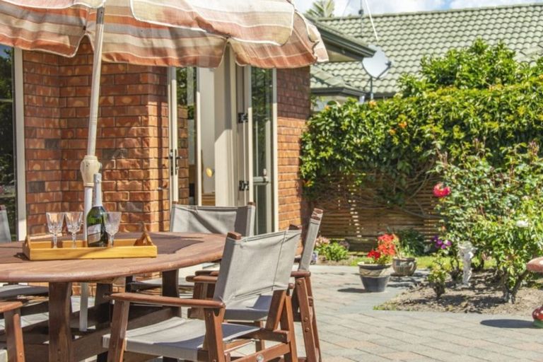 Photo of property in 19 Carrington Drive, Papamoa Beach, Papamoa, 3118