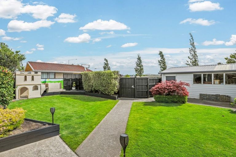 Photo of property in 780 Main North Road, Belfast, Christchurch, 8051