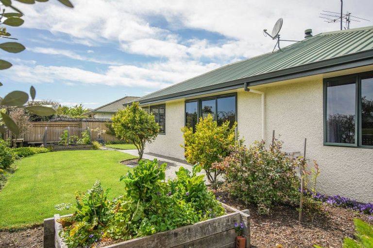 Photo of property in 7 Heath Place, Stoke, Nelson, 7011