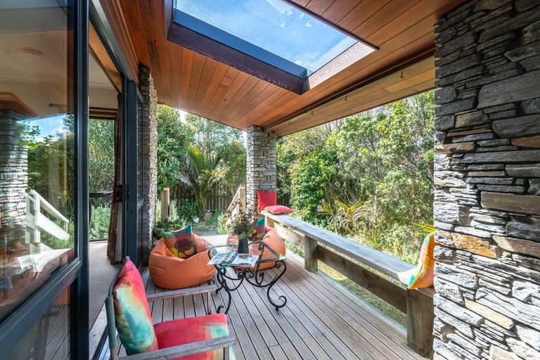 Photo of property in 55 Furlong Crescent, Churton Park, Wellington, 6037