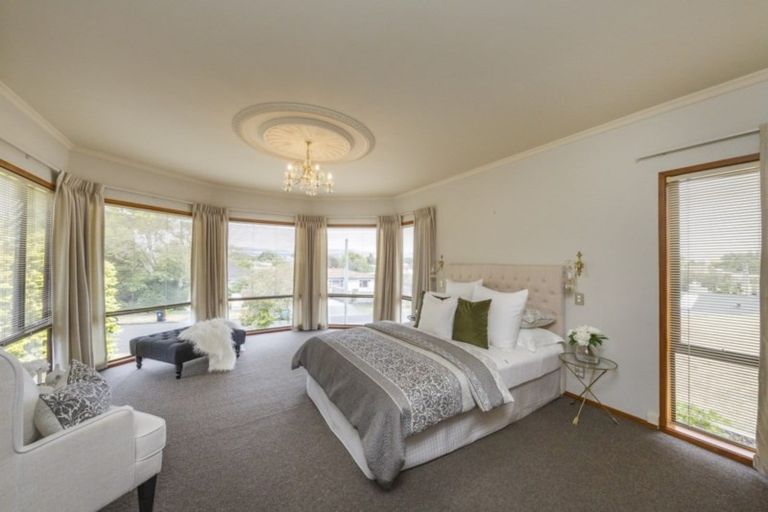 Photo of property in 37 East Street, Terrace End, Palmerston North, 4410