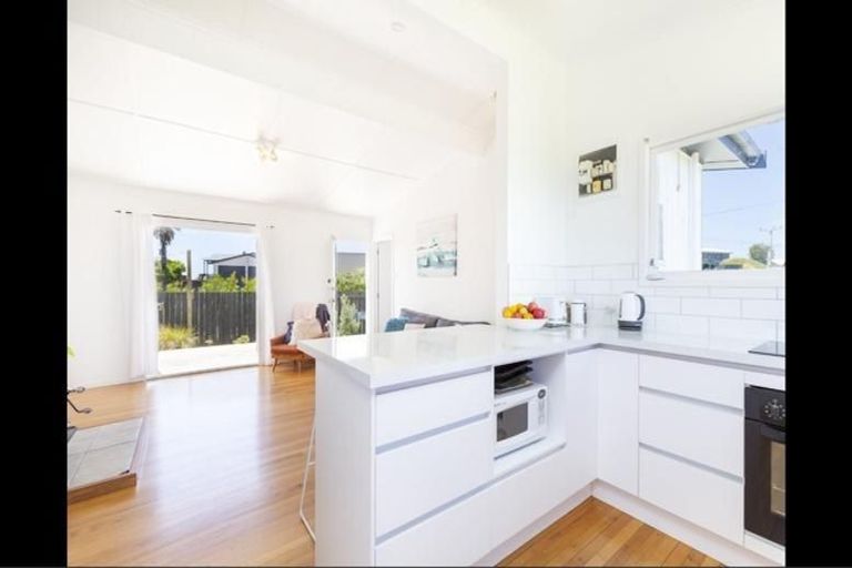 Photo of property in 126 Pukehina Parade, Pukehina, Te Puke, 3189