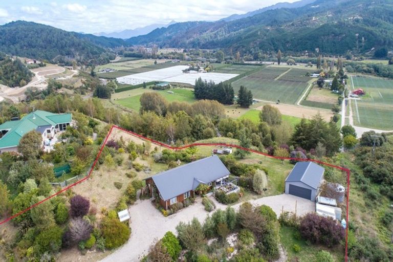 Photo of property in 130 Mytton Heights, Motueka, 7196