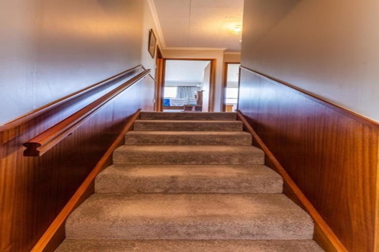 Photo of property in 11 Oxford Street, Waimate, 7924