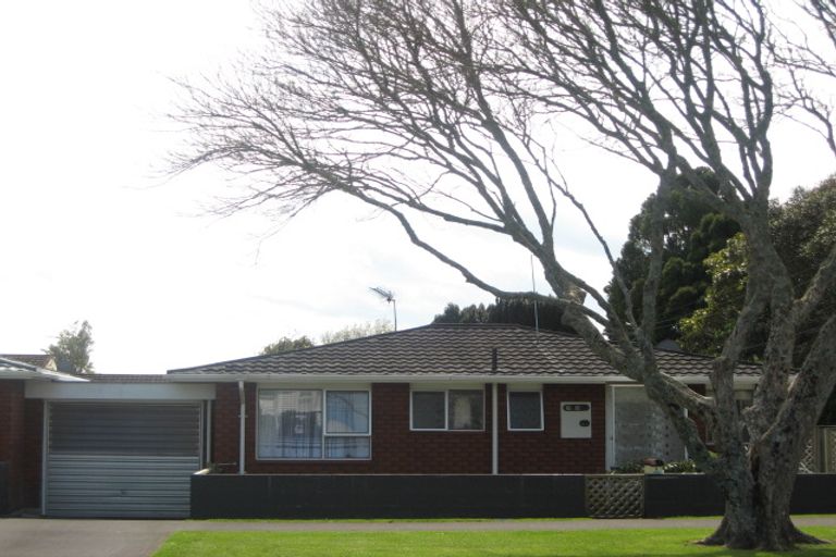 Photo of property in 5 Woodleigh Street, Frankleigh Park, New Plymouth, 4310