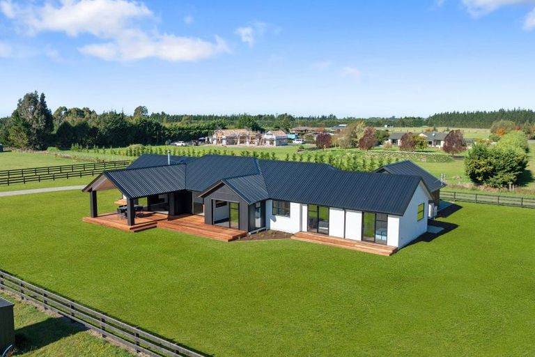 Photo of property in 14 Beal Place, Swannanoa, Kaiapoi, 7692