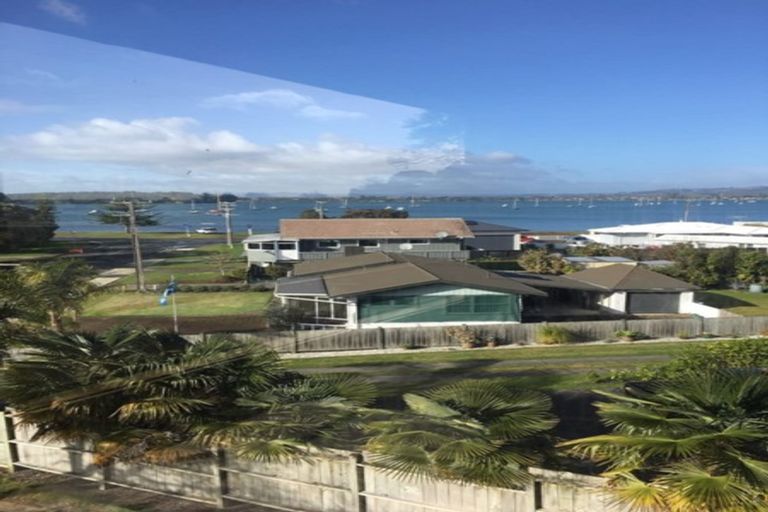 Photo of property in 11 Harbour View Road, Omokoroa, 3114