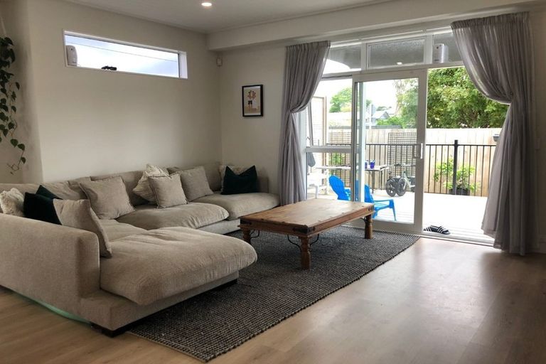 Photo of property in 28a Opaheke Road, Papakura, 2110