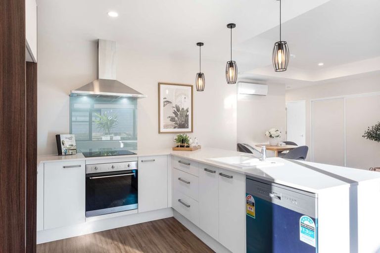 Photo of property in 2/14 Cotswold Avenue, Bishopdale, Christchurch, 8053