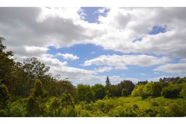 Photo of property in 35 Alderton Drive, Kerikeri, 0230