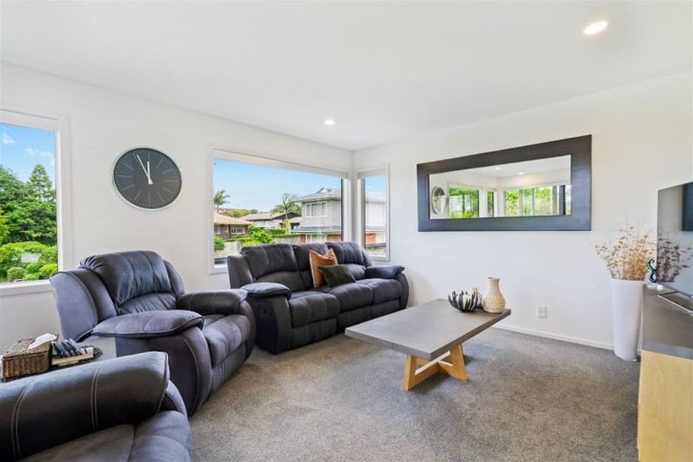 Photo of property in 22 Tercel Place, Sunnyhills, Auckland, 2010