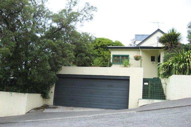 Photo of property in 45 Voelas Road, Lyttelton, 8082