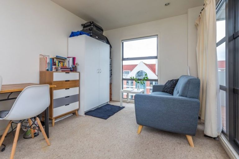 Photo of property in Oakwood Hall Apartments, 13b/81 Wakefield Street, Auckland Central, Auckland, 1010