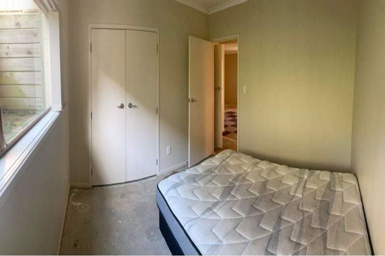 Photo of property in 33 Surf Road, Stanmore Bay, Whangaparaoa, 0932