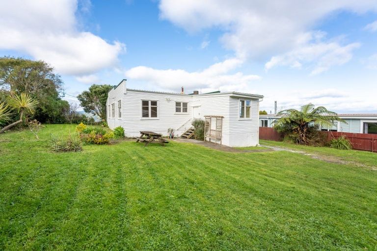 Photo of property in 91 Maungaraki Road, Korokoro, Lower Hutt, 5012