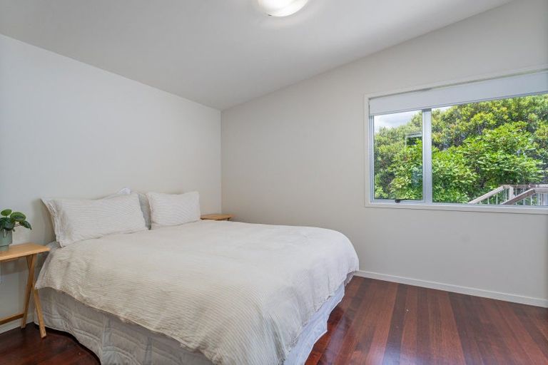 Photo of property in 92 Ocean Beach Road, Tairua, 3508