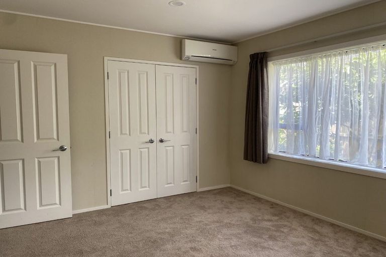 Photo of property in 5 Fielding Crescent, Farm Cove, Auckland, 2012