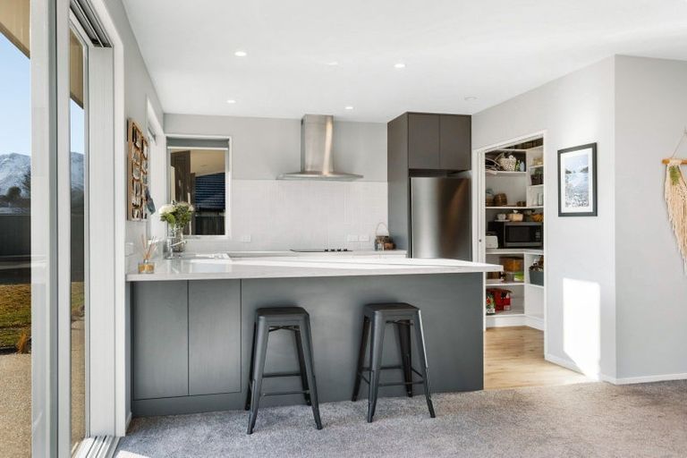 Photo of property in 27 Timsfield Drive, Lake Hawea, 9382