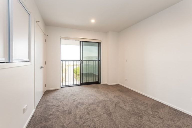 Photo of property in 9/180 Marine Parade, New Brighton, Christchurch, 8083