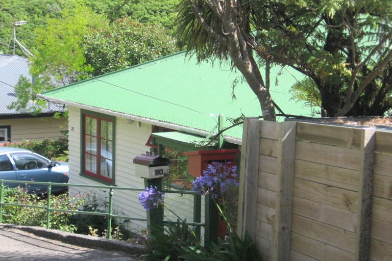 Photo of property in 76 Karepa Street, Brooklyn, Wellington, 6021