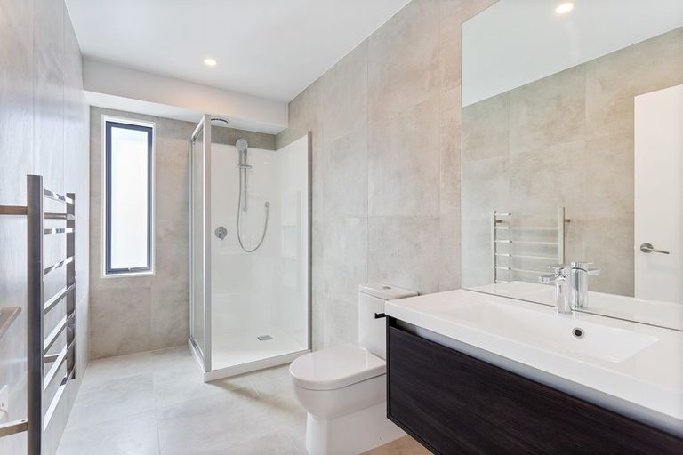 Photo of property in 17 Kuku Avenue, Red Beach, 0932