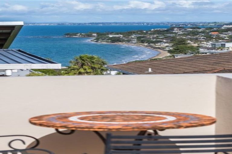 Photo of property in 1/2 Katui Street, Castor Bay, Auckland, 0620