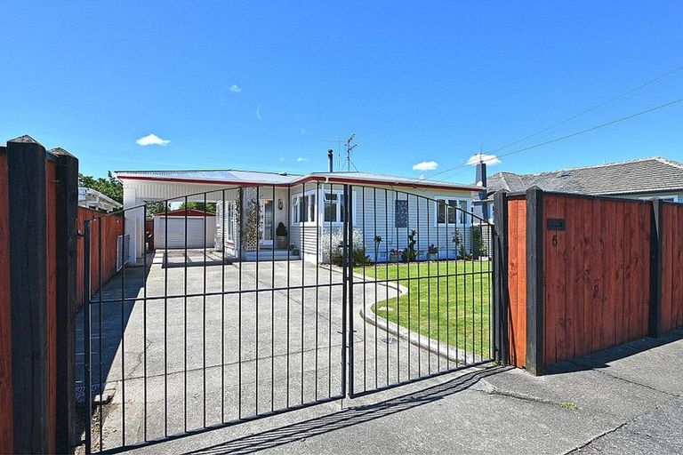 Photo of property in 5 Beth Street, Trentham, Upper Hutt, 5018