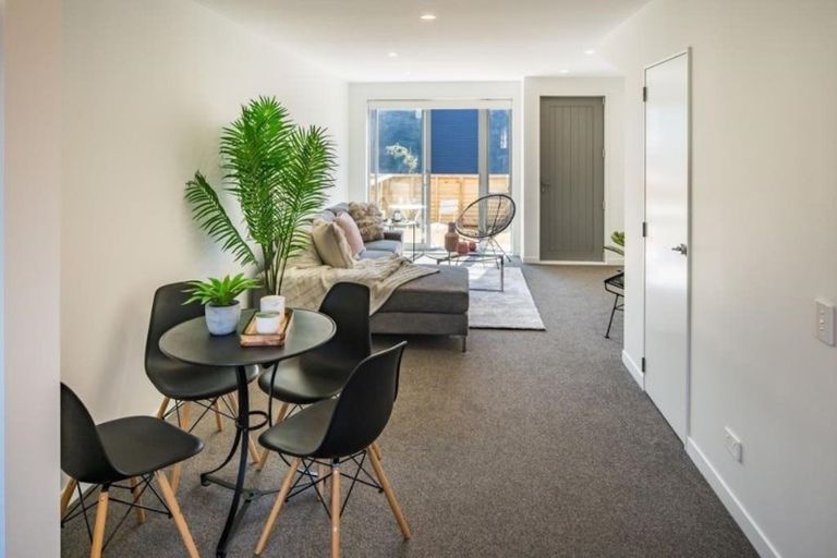 Photo of property in 2/36 Tacy Street, Kilbirnie, Wellington, 6022