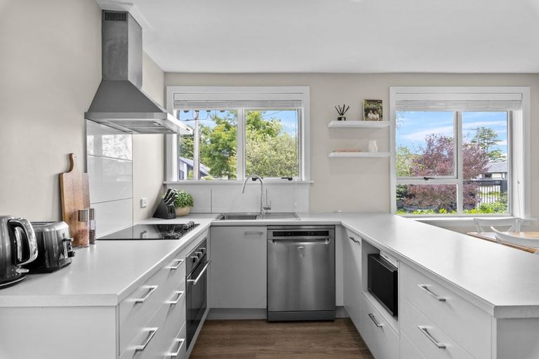 Photo of property in 1/36 Condell Avenue, Papanui, Christchurch, 8053