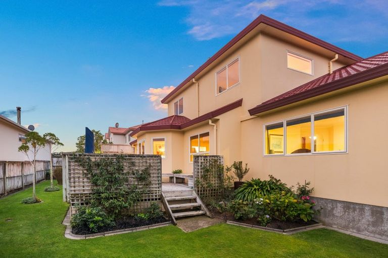Photo of property in 112 Eskdale Road, Papakowhai, Porirua, 5024