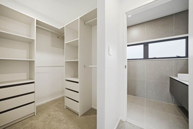 Photo of property in 10b Neptune Avenue, Beach Haven, Auckland, 0626
