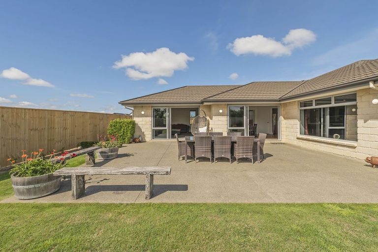 Photo of property in 30 Sunnyside Road, Coatesville, 0793