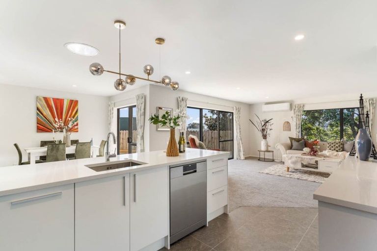 Photo of property in 21 Elan Place, Stanmore Bay, Whangaparaoa, 0932