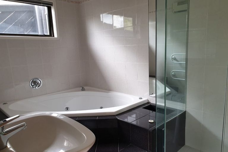 Photo of property in 63a Homebush Road, Khandallah, Wellington, 6035