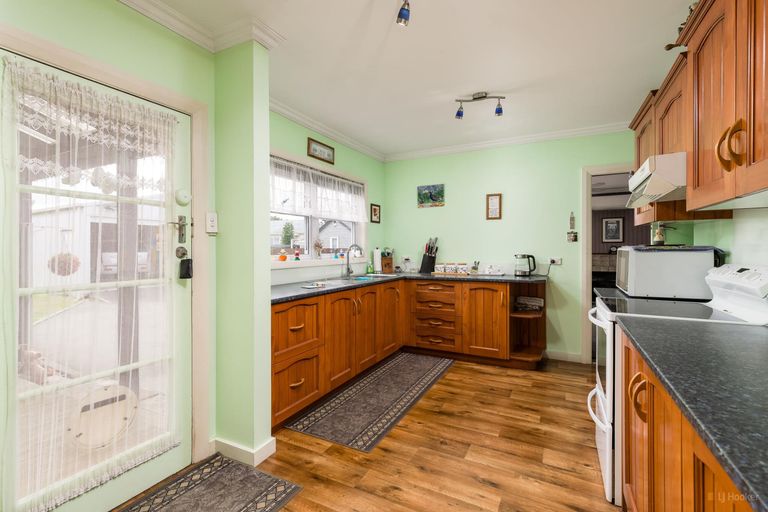 Photo of property in 108 Shearman Street, Waimate, 7924