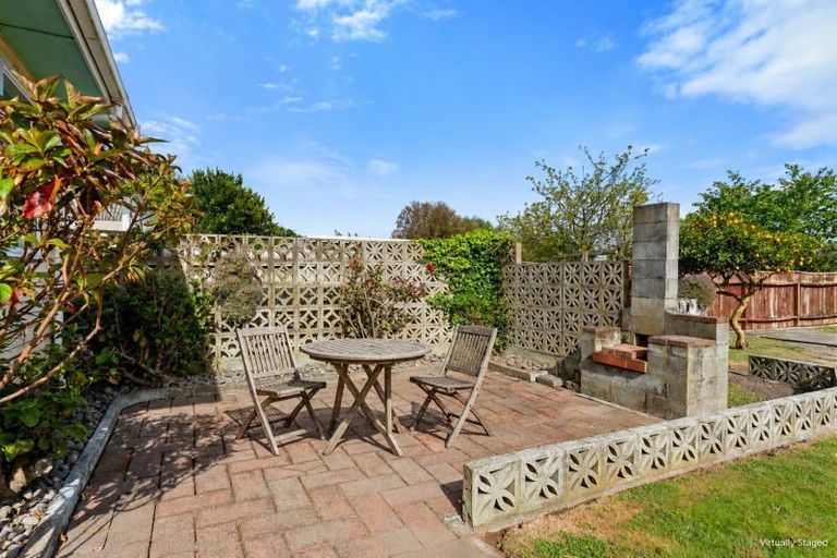 Photo of property in 17 Atmore Avenue, Otaki, 5512