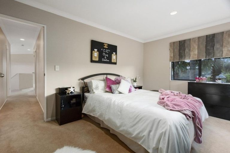 Photo of property in 34 Byblos Place, The Gardens, Auckland, 2105