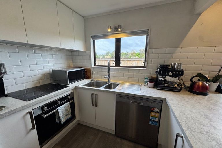 Photo of property in 60a Rata Road, Raumati Beach, Paraparaumu, 5032