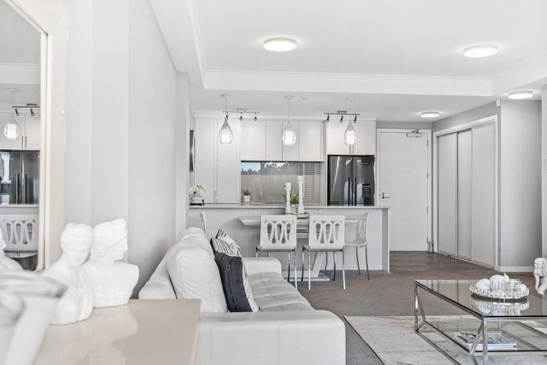 Photo of property in 170 Landmark Terrace, Orewa, 0931