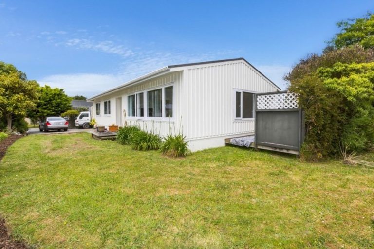 Photo of property in 63c Black Beech Street, Birchville, Upper Hutt, 5018
