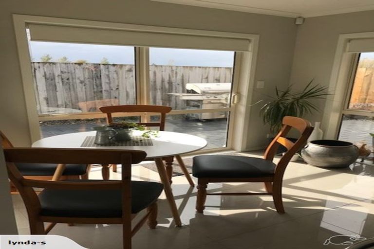 Photo of property in 29 Feist Street, Carterton, 5713