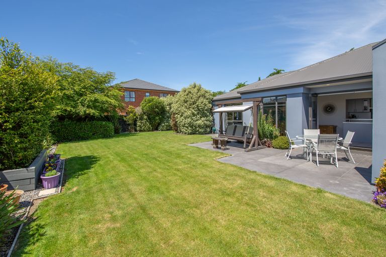 Photo of property in 15 Mistral Road, Northwood, Christchurch, 8051