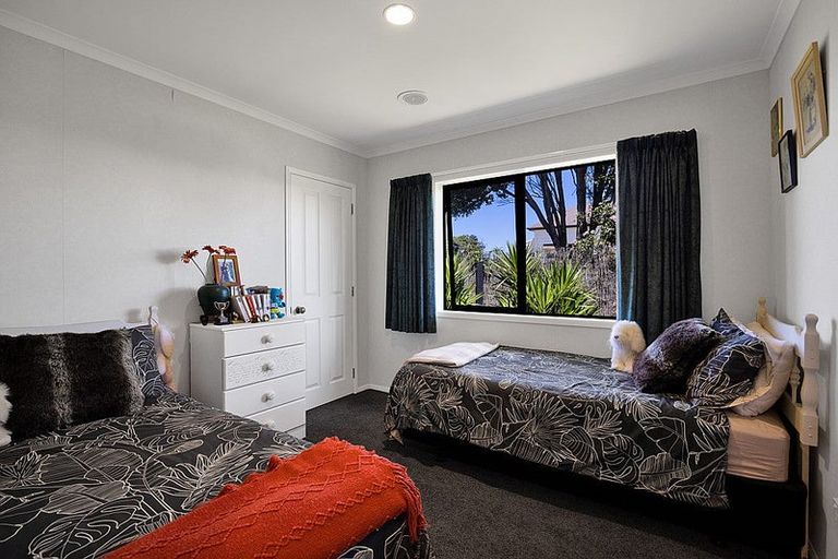 Photo of property in 36 Camberwell Road, Hawera, 4610