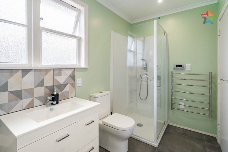 Photo of property in 2 Strand Crescent, Naenae, Lower Hutt, 5011