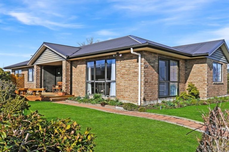 Photo of property in 2 Glencairn Road, Twizel, 7901